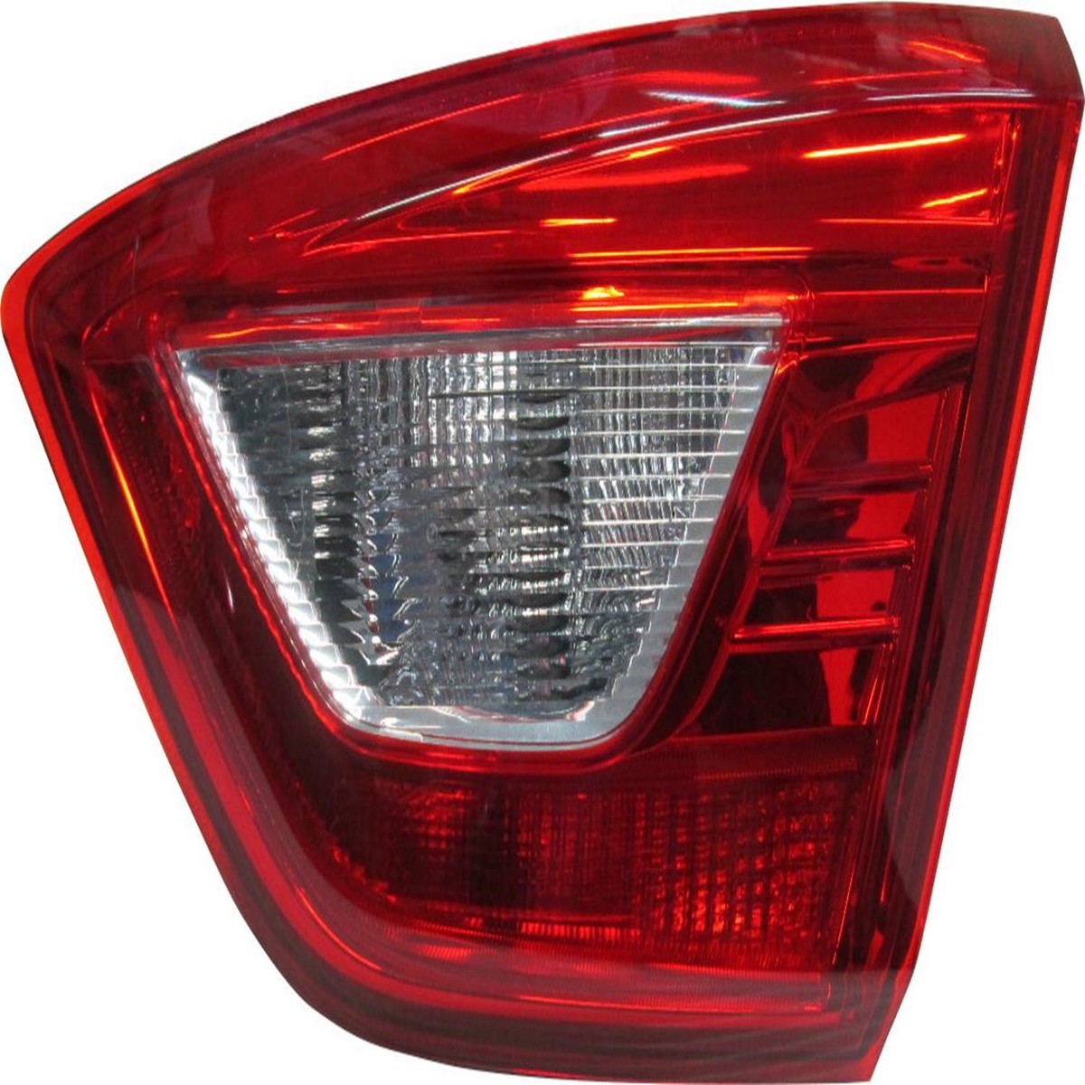 Trunk Lamp Passenger Side Chevrolet Cruze 2016-2017 With Gray Housing Capa Gm2803116C – Hunt Parts