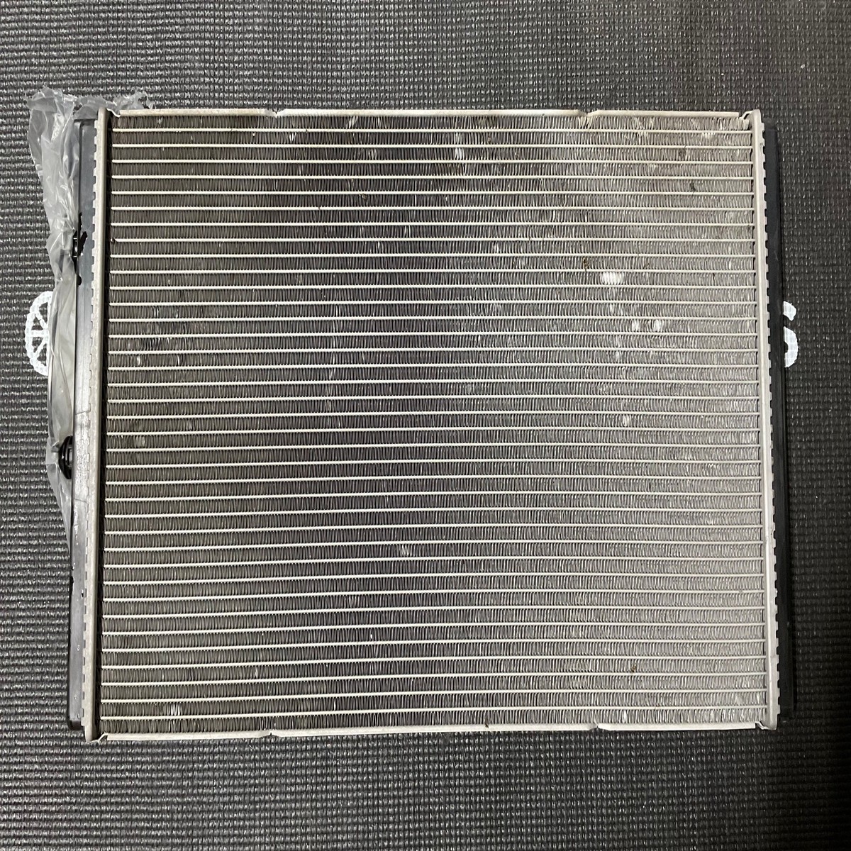 Open Box – Oem Radiator For Bmw F80 M3