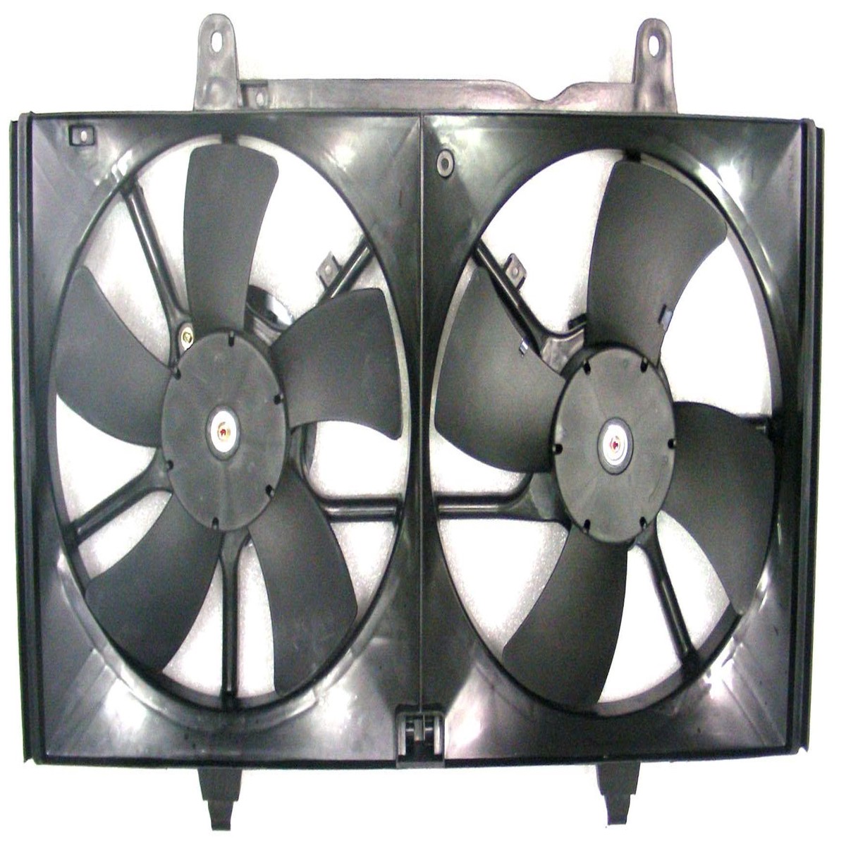 Cooling Fan Assembly Nissan Altima Sedan 2002-2006 25 35L Ni3115116